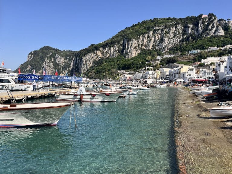 O zi pe Insula Capri: Ghidul Complet